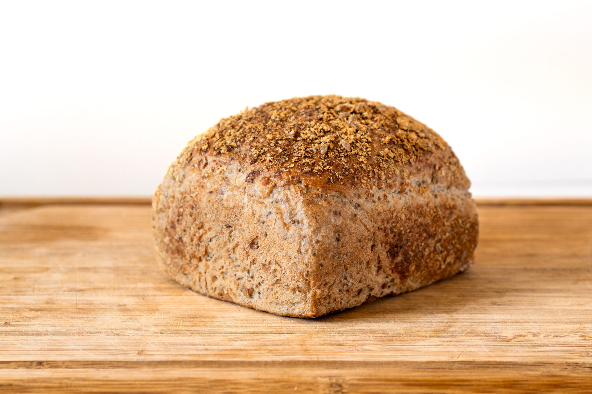 Fluffiges Chia Dinkel Brot aus dem Alten Land